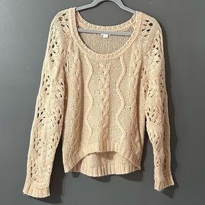 Size M, Merona Sweater, hi-lo hem